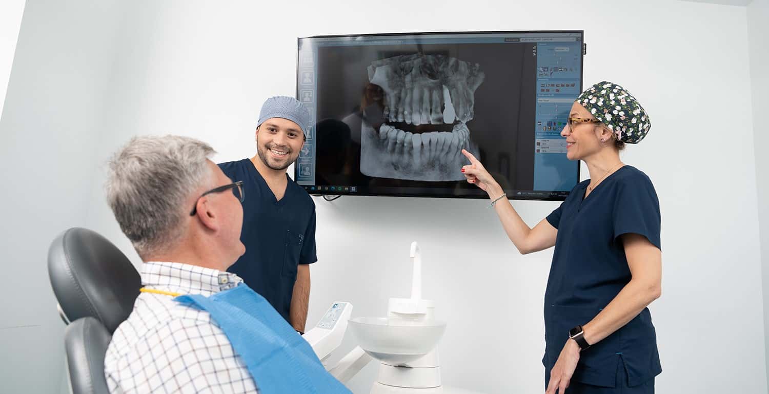Dr Rodriguez et Dr Montes en consultation
